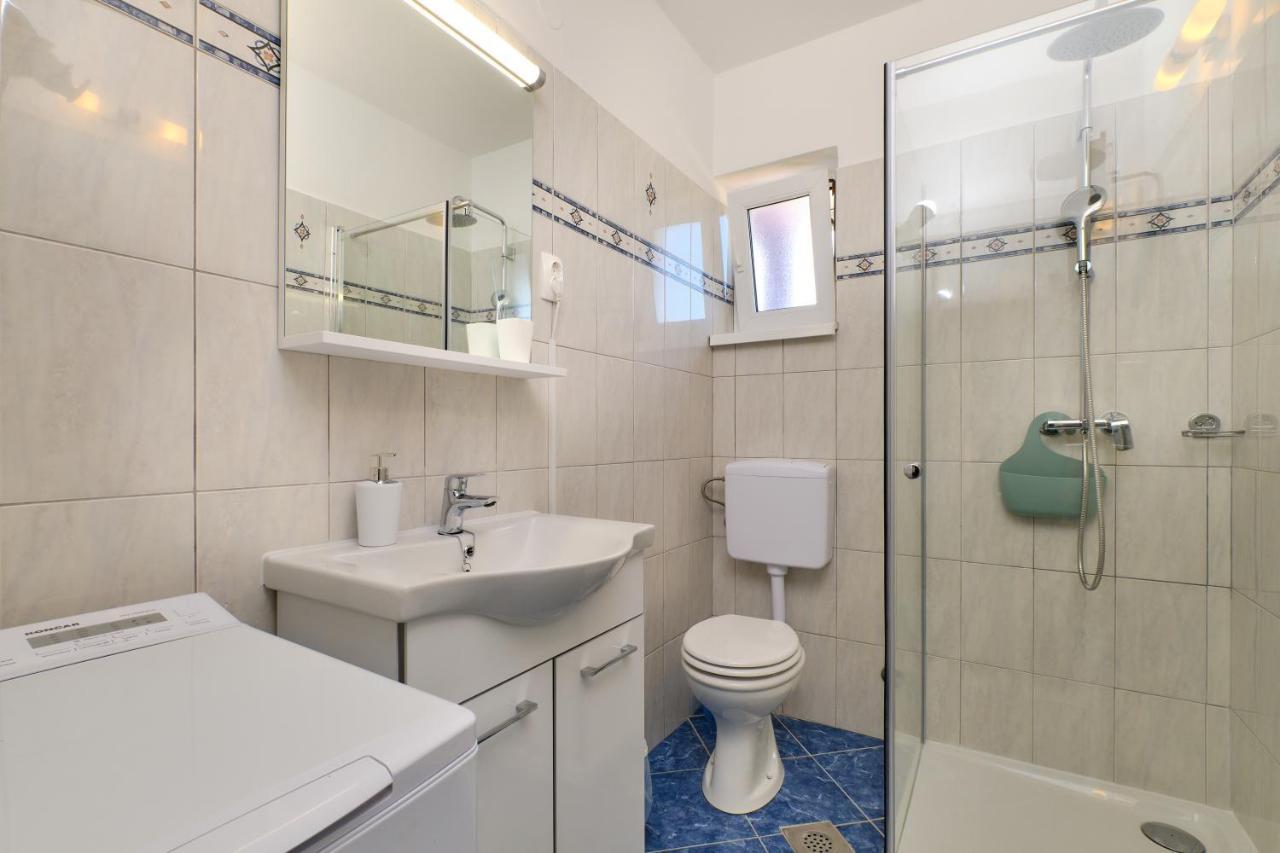 Apartmani Raic Mali Lošinj Exterior foto